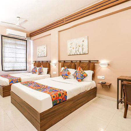 Fabhotel Arastu Plaza - Nampally Hyderabad Esterno foto