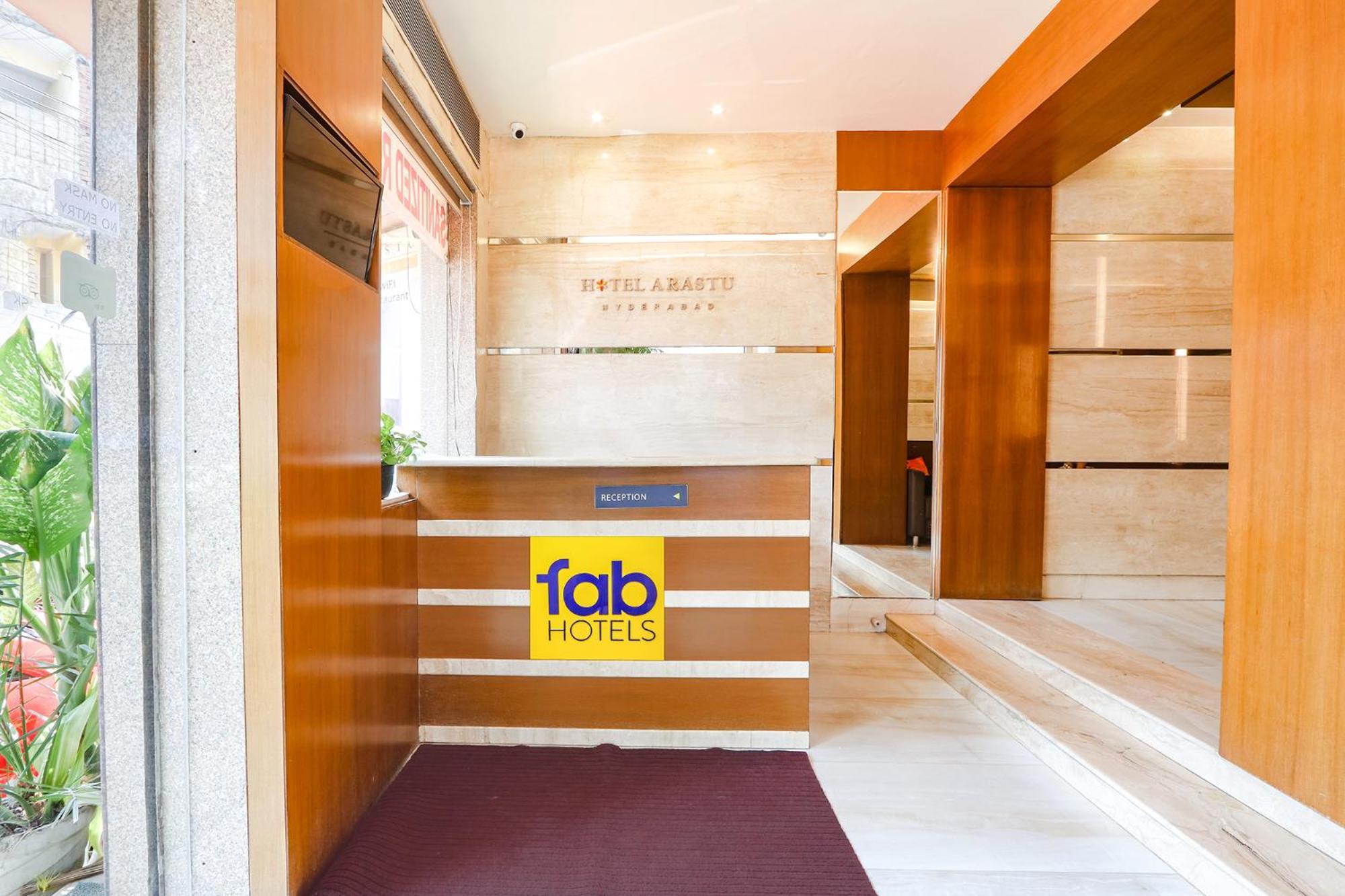 Fabhotel Arastu Plaza - Nampally Hyderabad Esterno foto