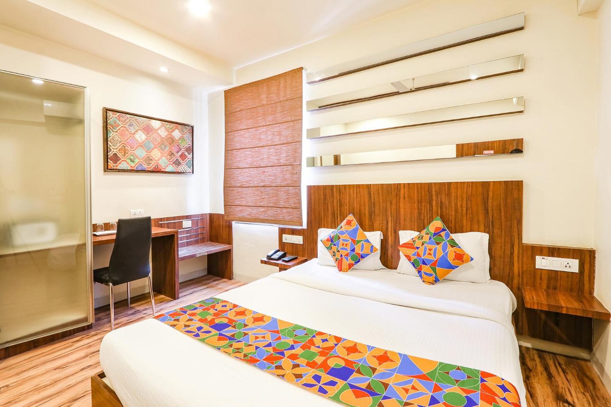 Fabhotel Arastu Plaza - Nampally Hyderabad Esterno foto