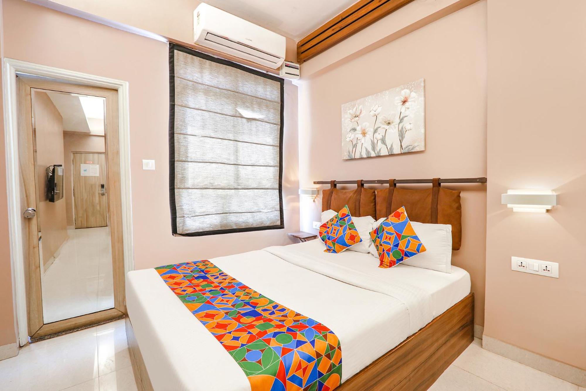 Fabhotel Arastu Plaza - Nampally Hyderabad Esterno foto