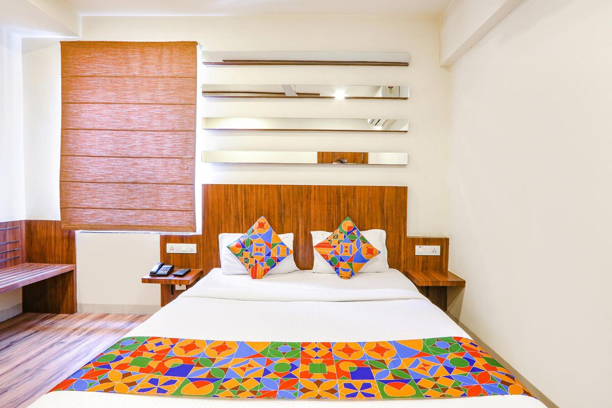 Fabhotel Arastu Plaza - Nampally Hyderabad Esterno foto